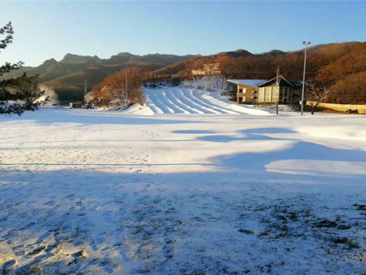 五龙山滑雪场