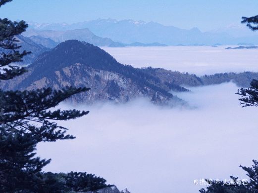 西岭雪山