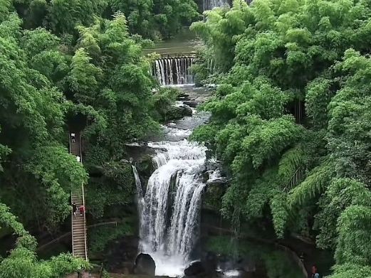 蜀南竹海-七彩飞瀑